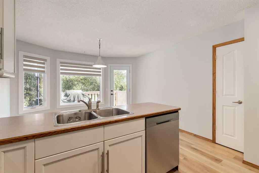 MLS® A2256829 - 44 Citadel Manor NW in Citadel Calgary, Residential
