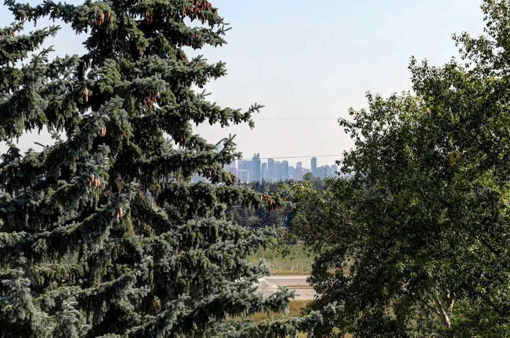 MLS® A2256831 - Unit #8 226 Village Terrace SW in Patterson Calgary, Residential