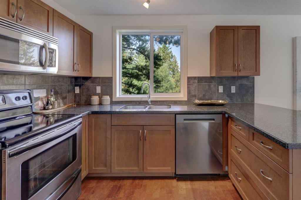 MLS® A2256831 - Unit #8 226 Village Terrace SW in Patterson Calgary, Residential