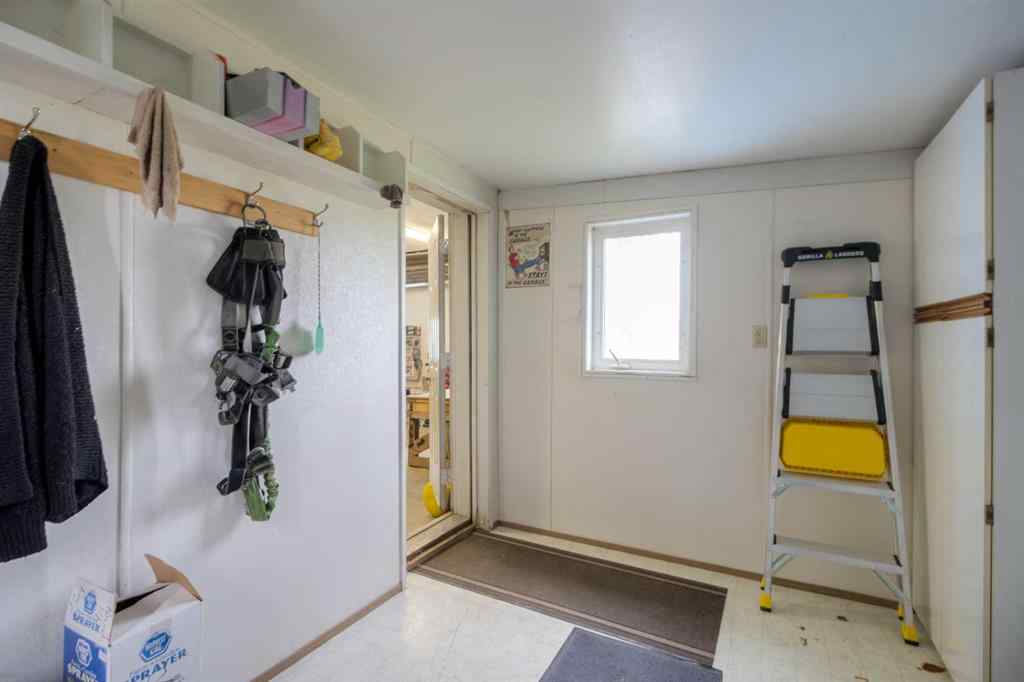 MLS® A2256835 - Unit ##4 205019 100 RANGE Road SE in NONE Rural Lethbridge County, Agri-Business