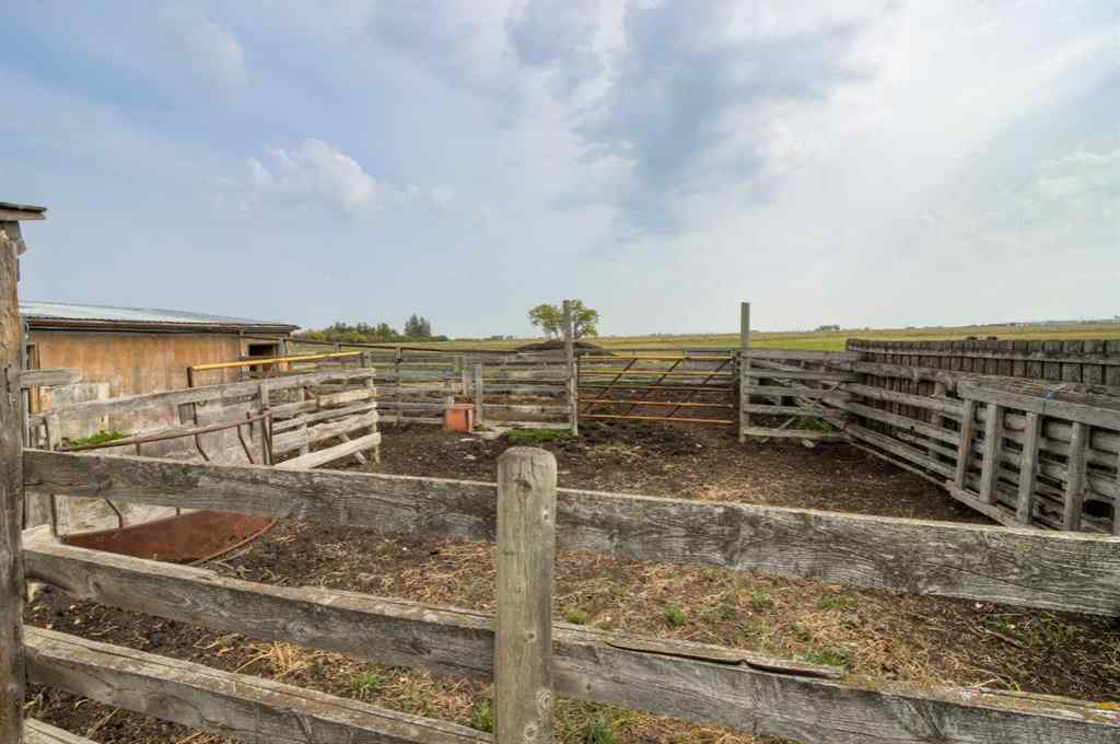 MLS® A2256835 - Unit ##4 205019 100 RANGE Road SE in NONE Rural Lethbridge County, Agri-Business