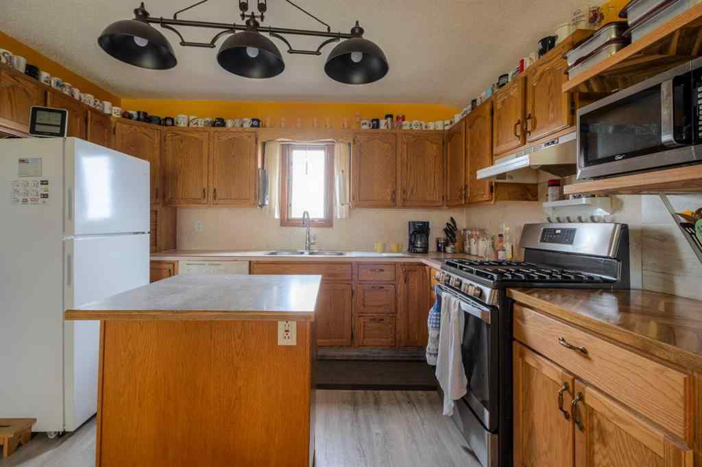 MLS® A2256835 - Unit ##4 205019 100 RANGE Road SE in NONE Rural Lethbridge County, Agri-Business