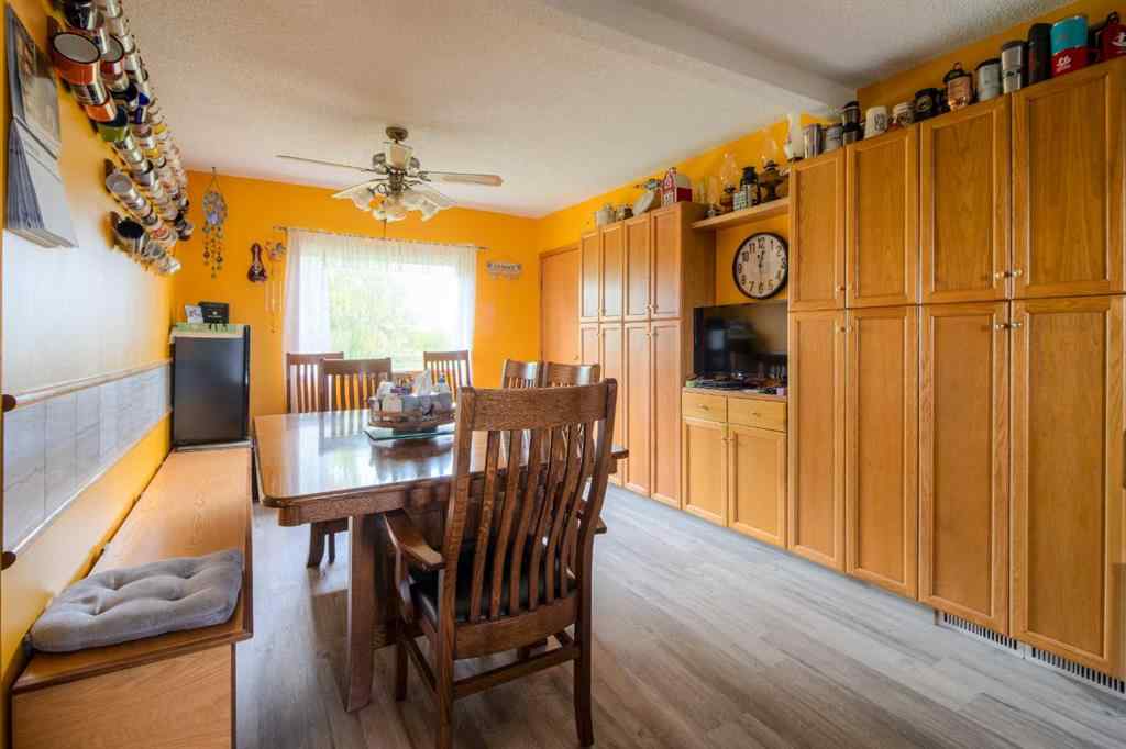 MLS® A2256835 - Unit ##4 205019 100 RANGE Road SE in NONE Rural Lethbridge County, Agri-Business