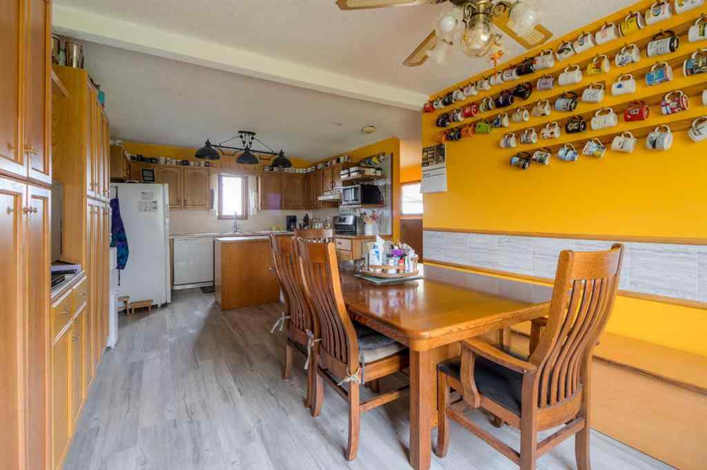 MLS® A2256835 - Unit ##4 205019 100 RANGE Road SE in NONE Rural Lethbridge County, Agri-Business