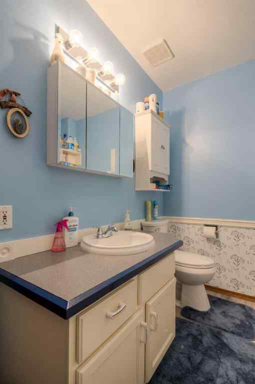 MLS® A2256835 - Unit ##4 205019 100 RANGE Road SE in NONE Rural Lethbridge County, Agri-Business