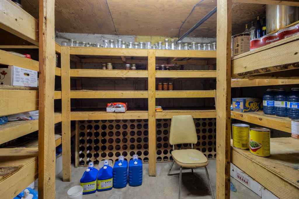 MLS® A2256835 - Unit ##4 205019 100 RANGE Road SE in NONE Rural Lethbridge County, Agri-Business