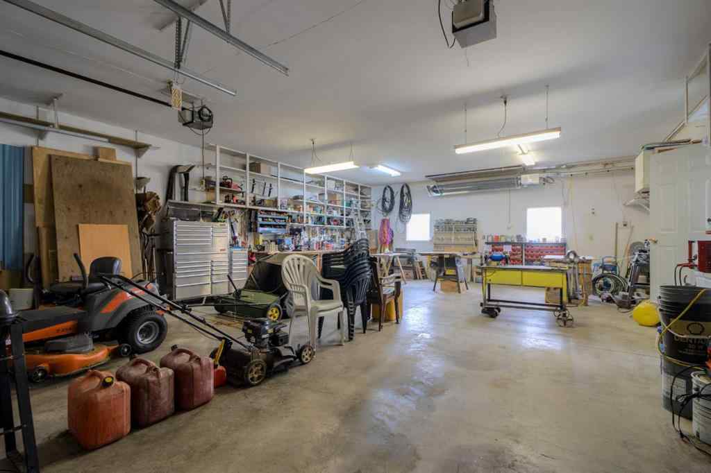 MLS® A2256835 - Unit ##4 205019 100 RANGE Road SE in NONE Rural Lethbridge County, Agri-Business