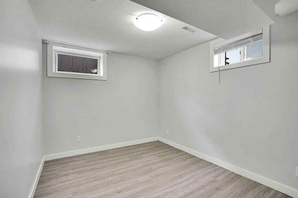 MLS® A2256836 - 7215 huntridge Hill NE in Huntington Hills Calgary, Residential
