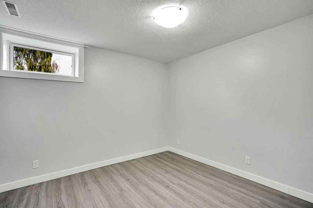 MLS® A2256836 - 7215 huntridge Hill NE in Huntington Hills Calgary, Residential