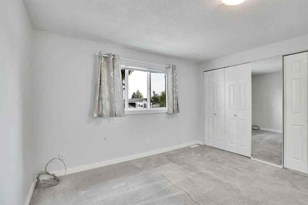 MLS® A2256836 - 7215 huntridge Hill NE in Huntington Hills Calgary, Residential