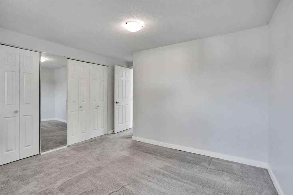 MLS® A2256836 - 7215 huntridge Hill NE in Huntington Hills Calgary, Residential