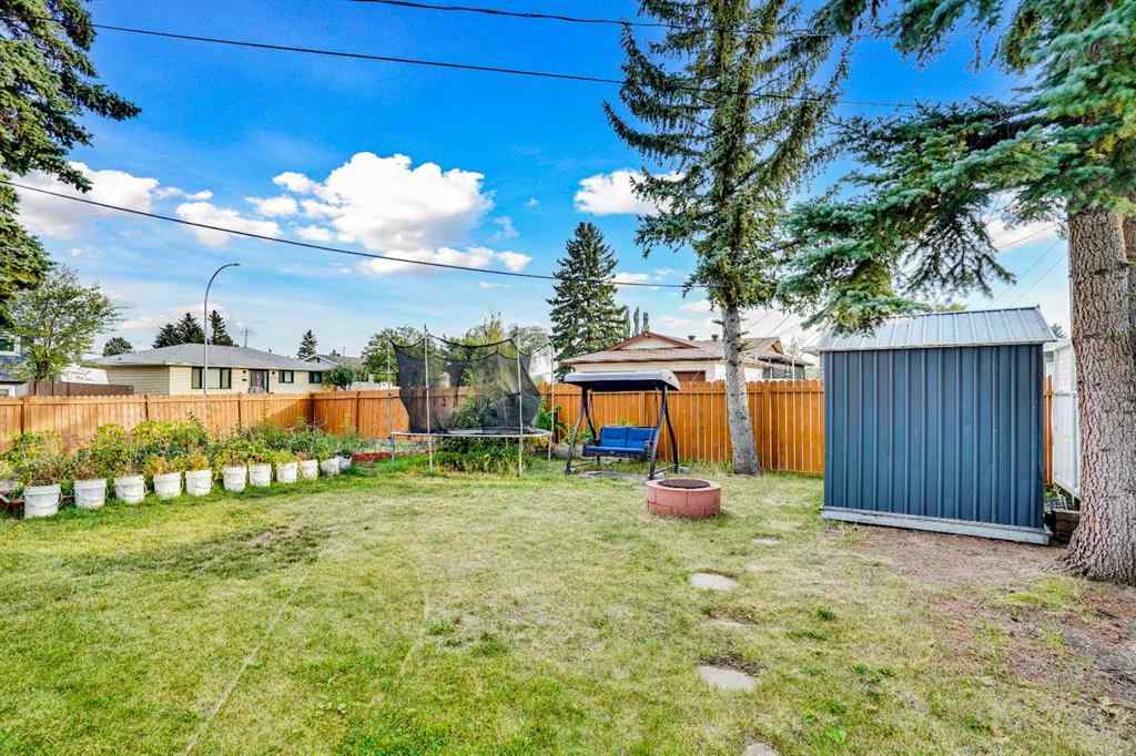 MLS® A2256836 - 7215 huntridge Hill NE in Huntington Hills Calgary, Residential