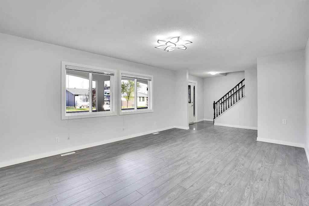 MLS® A2256836 - 7215 huntridge Hill NE in Huntington Hills Calgary, Residential