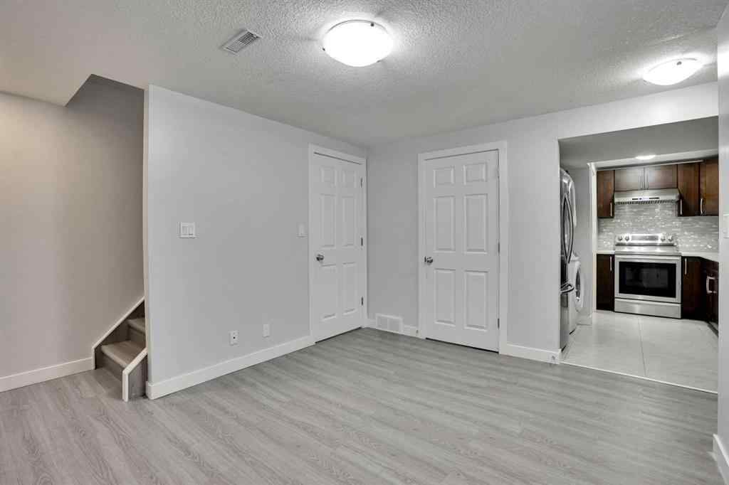 MLS® A2256836 - 7215 huntridge Hill NE in Huntington Hills Calgary, Residential