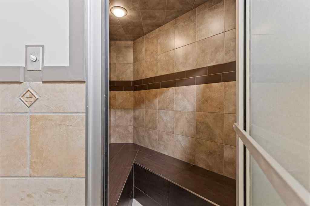 MLS® A2256837 - Unit #406 4555 Varsity Lane NW in Varsity Calgary, Residential