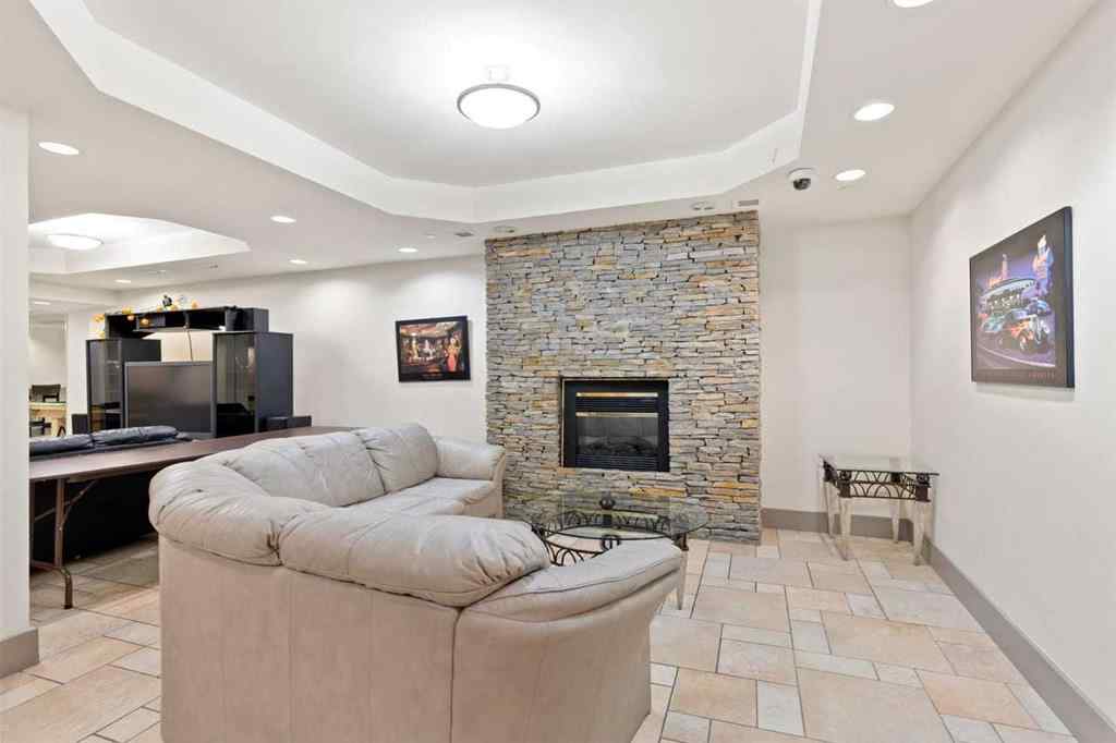 MLS® A2256837 - Unit #406 4555 Varsity Lane NW in Varsity Calgary, Residential