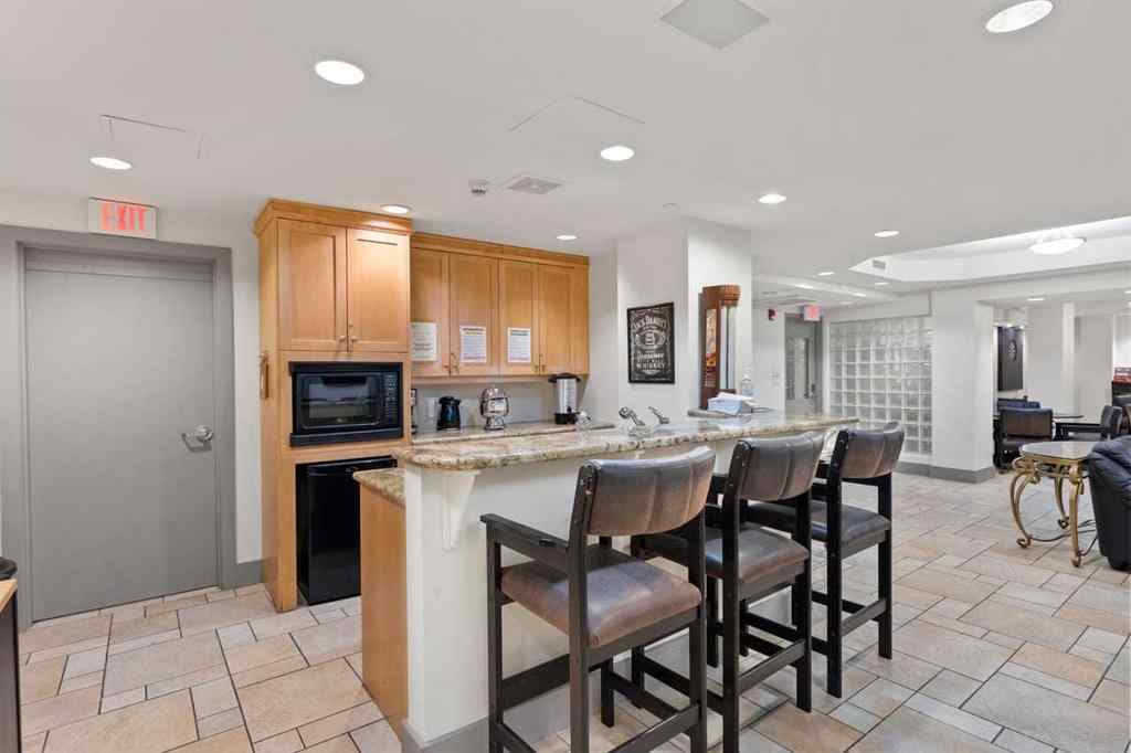 MLS® A2256837 - Unit #406 4555 Varsity Lane NW in Varsity Calgary, Residential