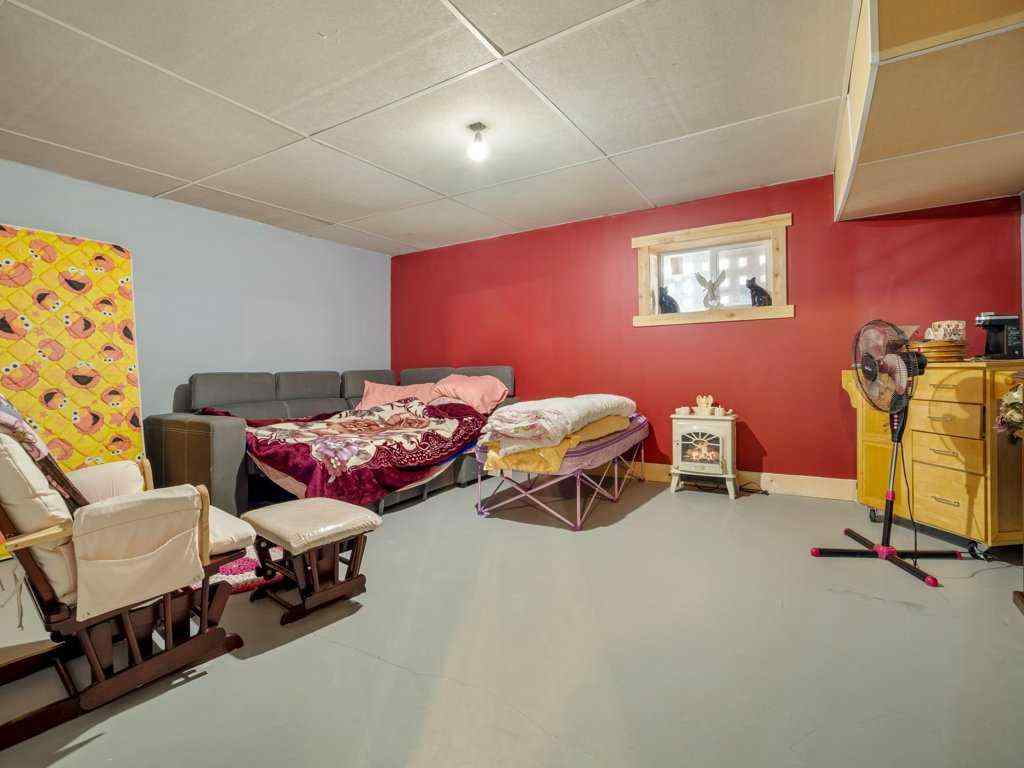 MLS® A2256844 - 51 N 2 Street E in NONE Hill Spring, Residential