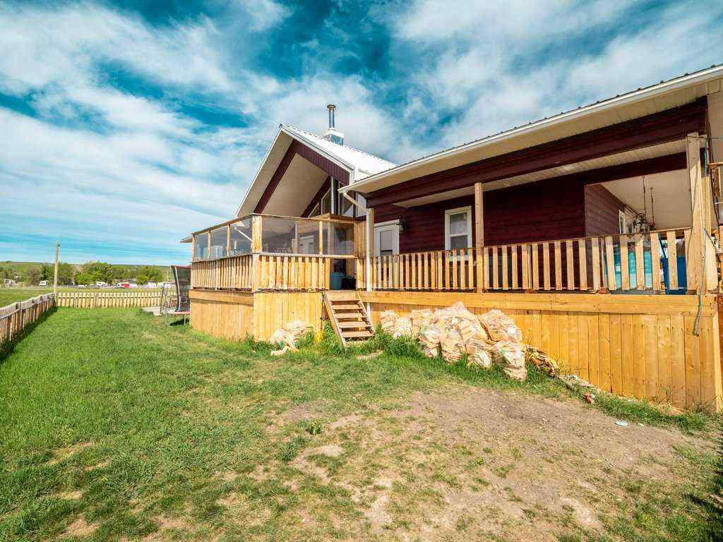 MLS® A2256844 - 51 N 2 Street E in NONE Hill Spring, Residential