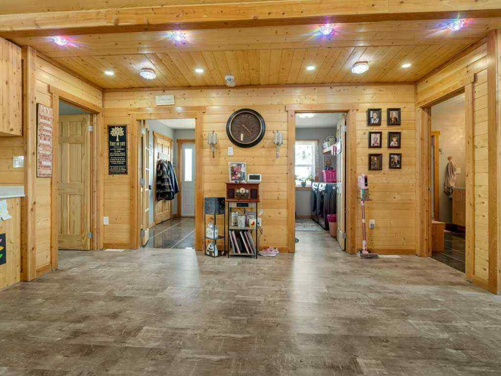 MLS® A2256844 - 51 N 2 Street E in NONE Hill Spring, Residential