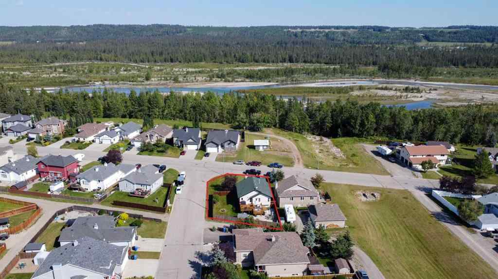 MLS® A2256847 - 1112 2 Street NE in NONE Sundre, Residential