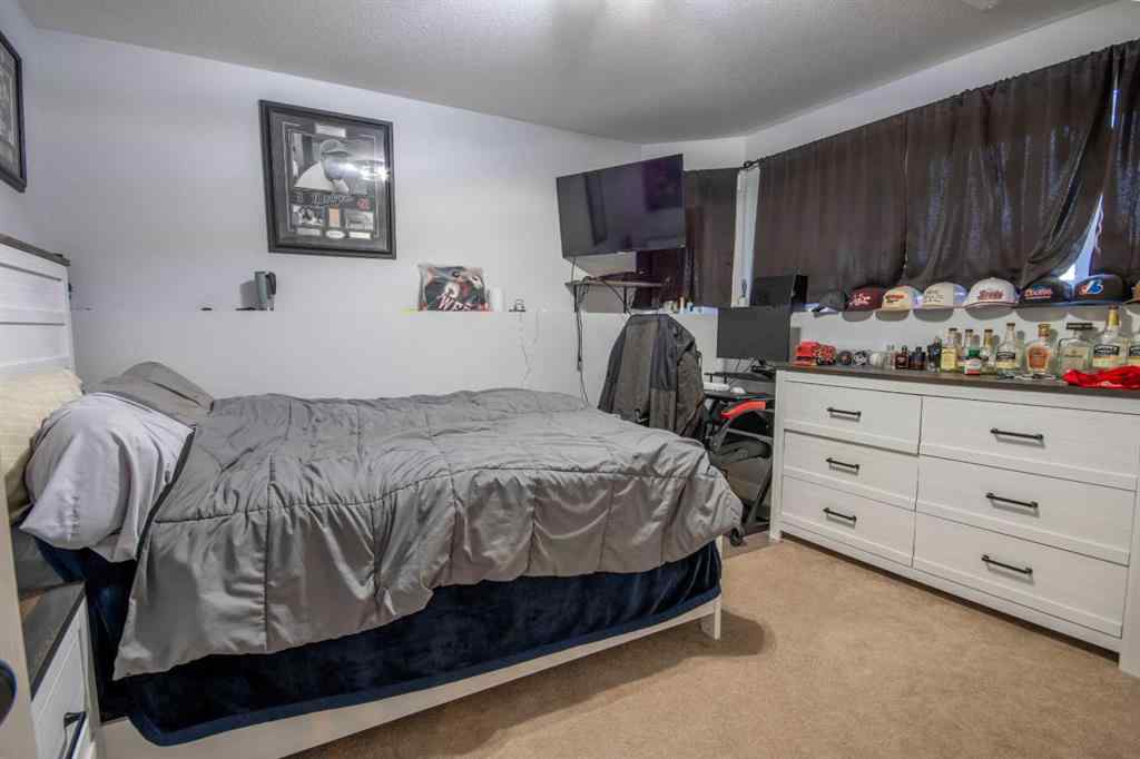MLS® A2256847 - 1112 2 Street NE in NONE Sundre, Residential