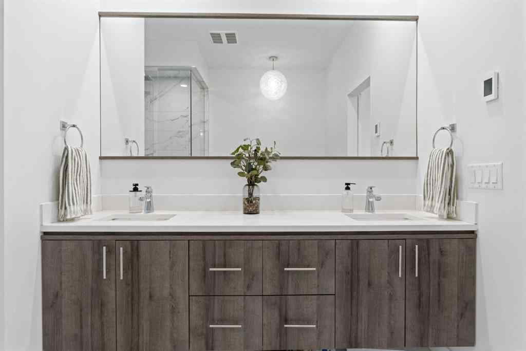 MLS® A2256848 - 2002 26A Street SW in Killarney/Glengarry Calgary, Residential