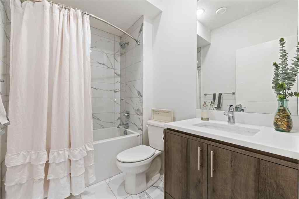 MLS® A2256848 - 2002 26A Street SW in Killarney/Glengarry Calgary, Residential