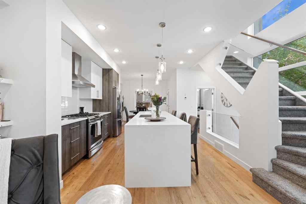 MLS® A2256848 - 2002 26A Street SW in Killarney/Glengarry Calgary, Residential