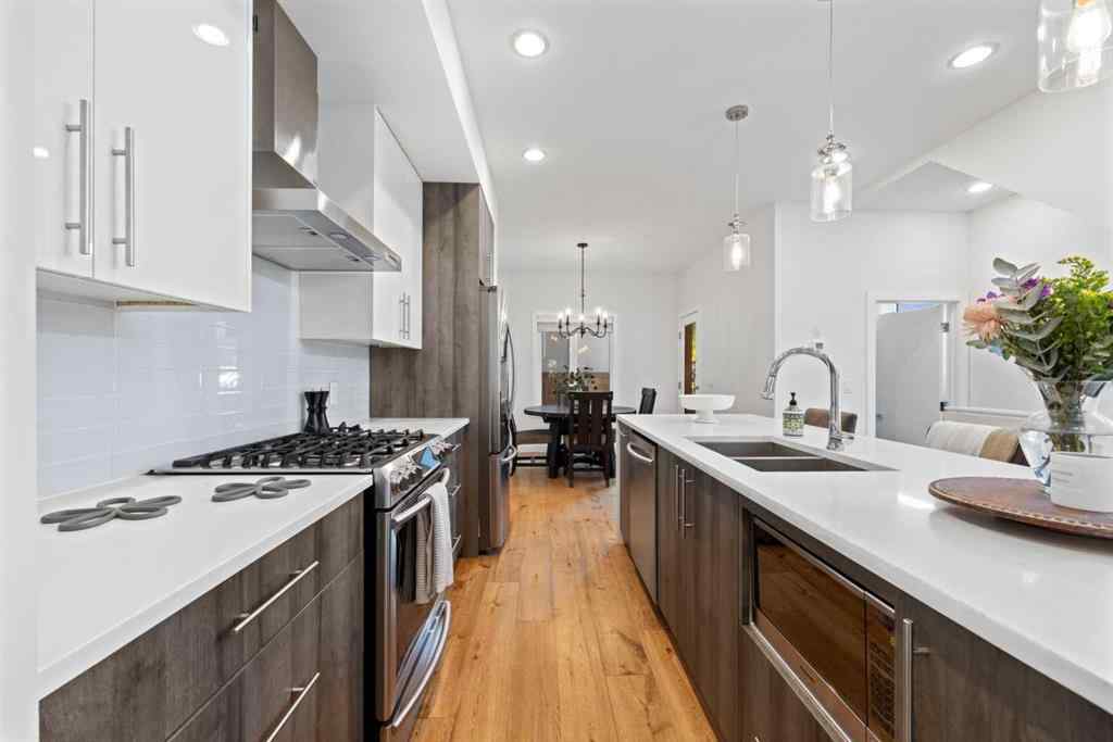 MLS® A2256848 - 2002 26A Street SW in Killarney/Glengarry Calgary, Residential