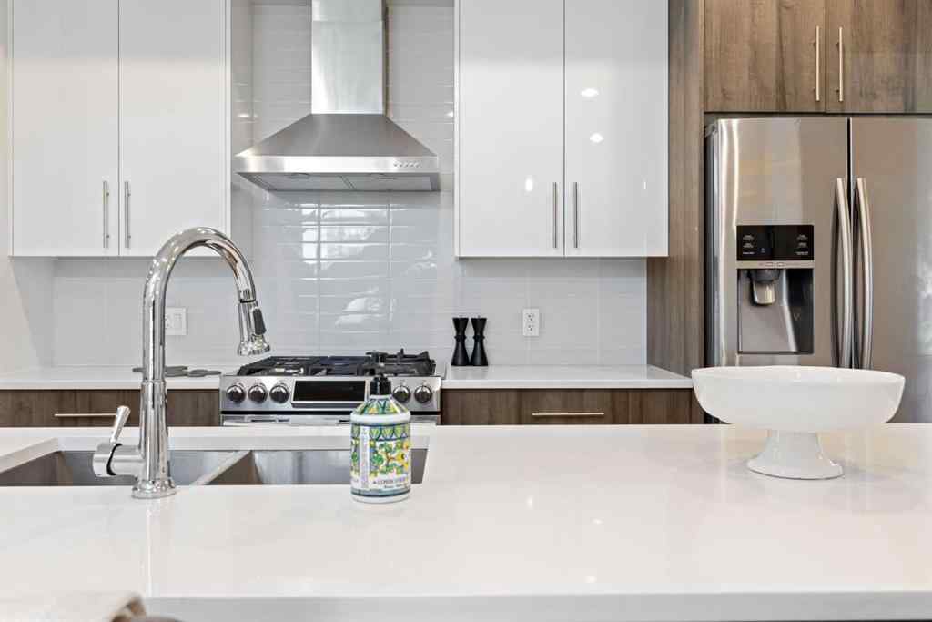 MLS® A2256848 - 2002 26A Street SW in Killarney/Glengarry Calgary, Residential