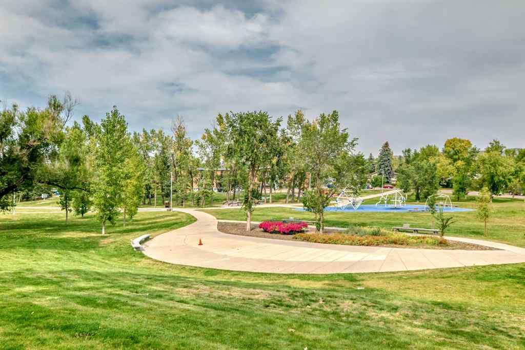 MLS® A2256850 - Unit #810 10 brentwood Common NW in Brentwood Calgary, Residential