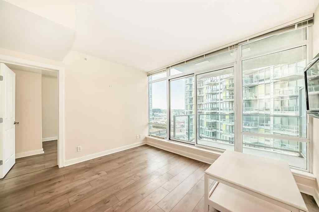 MLS® A2256850 - Unit #810 10 brentwood Common NW in Brentwood Calgary, Residential