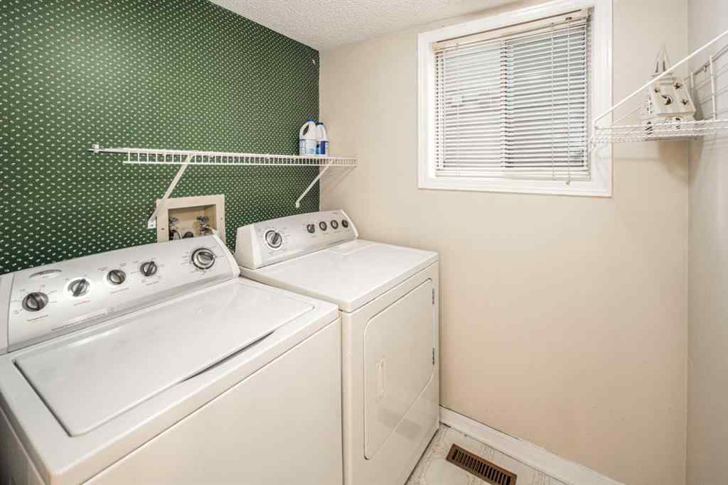 MLS® A2256851 - 16 Sunhaven Way SE in Sundance Calgary, Residential