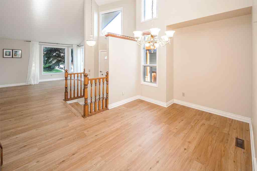 MLS® A2256851 - 16 Sunhaven Way SE in Sundance Calgary, Residential