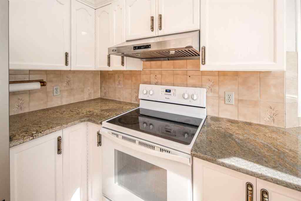 MLS® A2256851 - 16 Sunhaven Way SE in Sundance Calgary, Residential