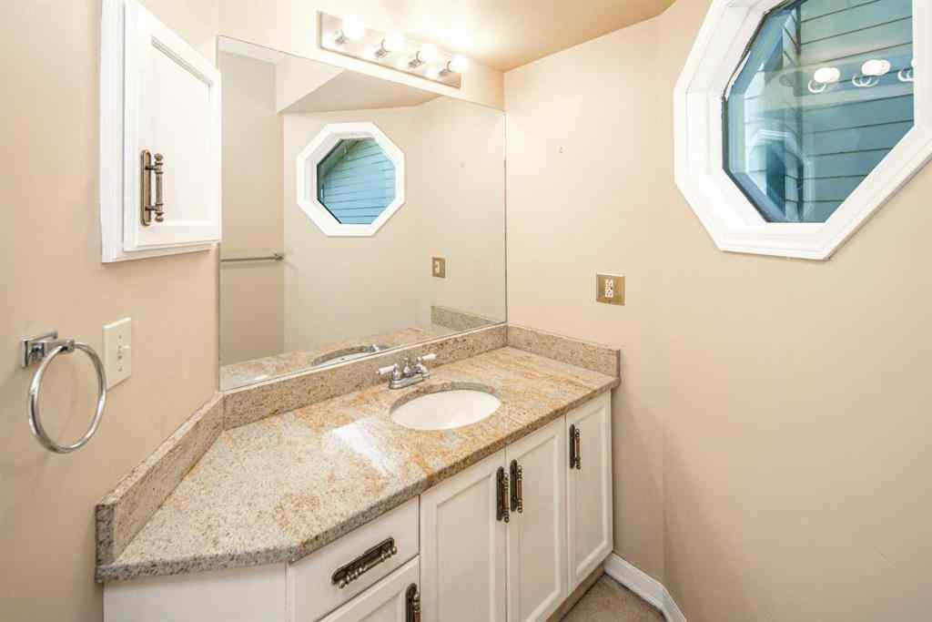 MLS® A2256851 - 16 Sunhaven Way SE in Sundance Calgary, Residential