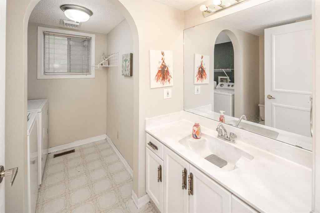 MLS® A2256851 - 16 Sunhaven Way SE in Sundance Calgary, Residential