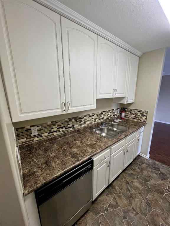 MLS® A2256852 - Unit #305 5519 Kerry Wood Drive  in Riverside Meadows Red Deer, Residential