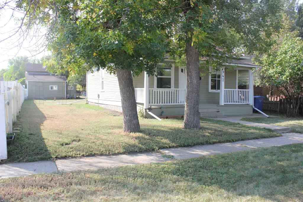 MLS® A2256854 - 947 Yuill Street SE in River Flats Medicine Hat, Residential