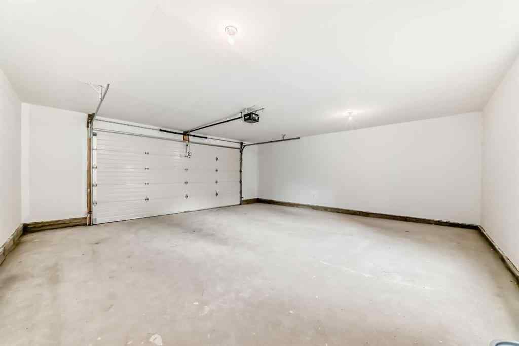MLS® A2256858 - 264 99 Avenue SE in Willow Park Calgary, Residential