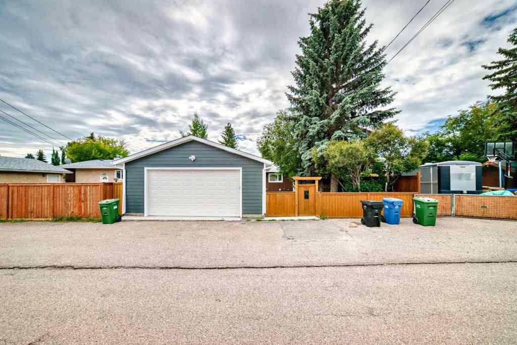 MLS® A2256858 - 264 99 Avenue SE in Willow Park Calgary, Residential