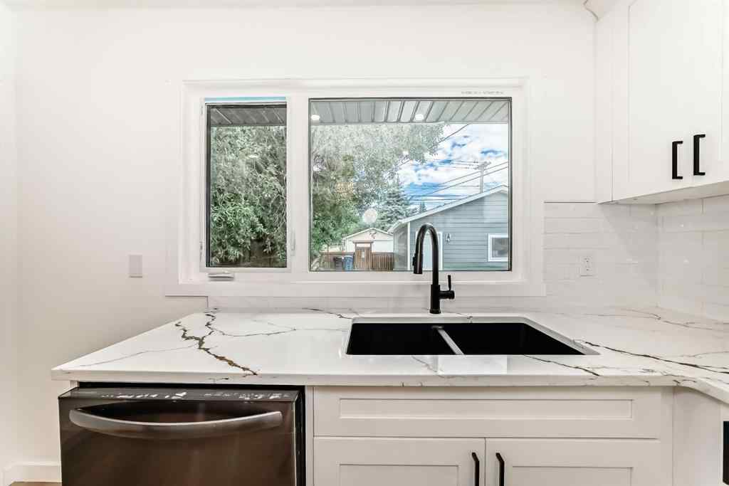 MLS® A2256858 - 264 99 Avenue SE in Willow Park Calgary, Residential