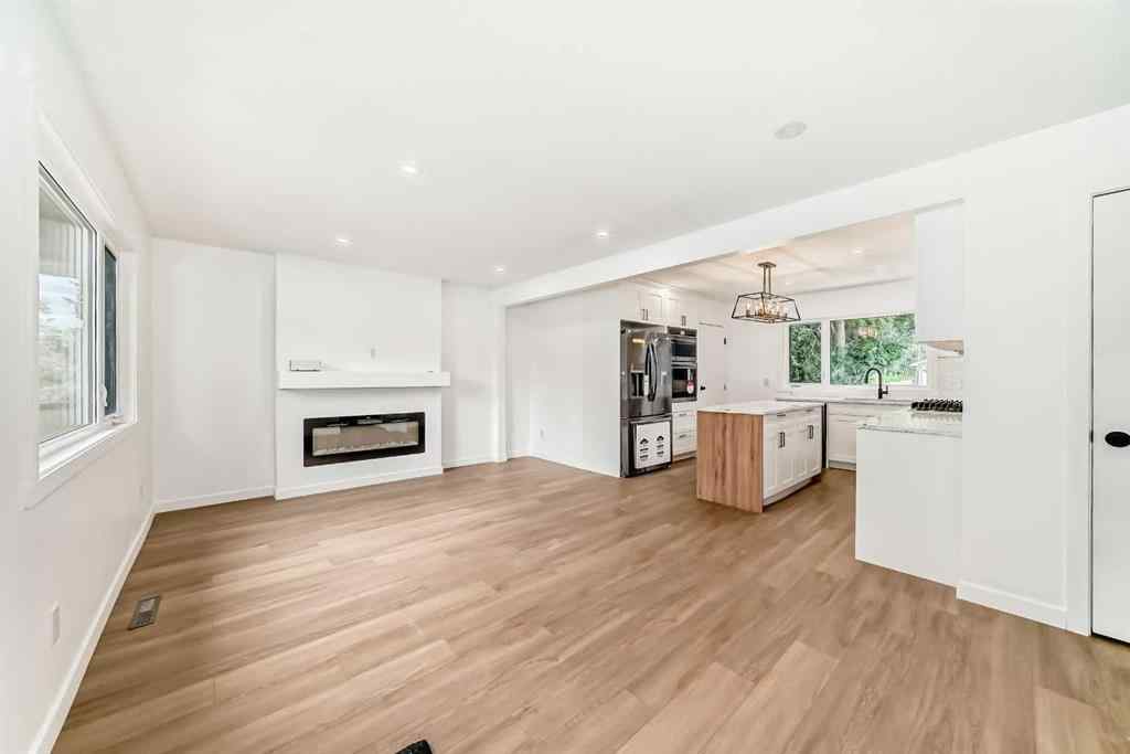 MLS® A2256858 - 264 99 Avenue SE in Willow Park Calgary, Residential