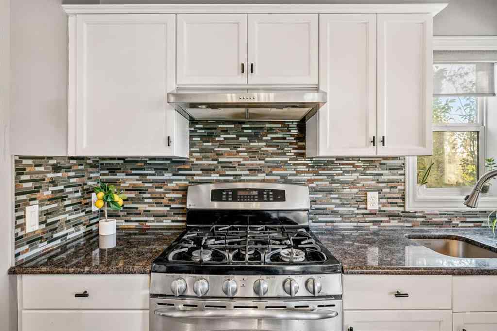 MLS® A2256862 - 216 Stonegate Place NW in Stonegate Airdrie, Residential