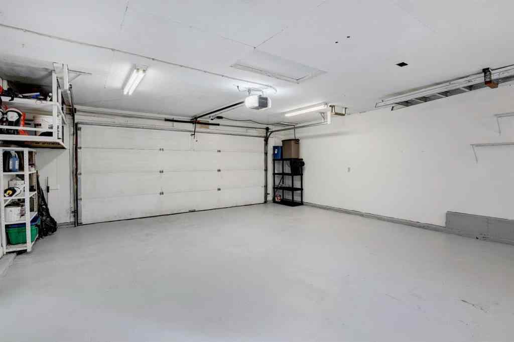 MLS® A2256866 - 38 Lissington Drive SW in North Glenmore Park Calgary, Residential