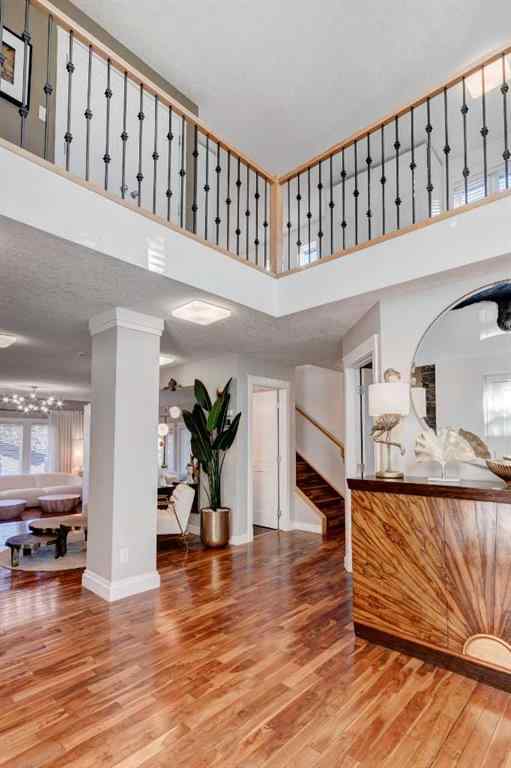 MLS® A2256866 - 38 Lissington Drive SW in North Glenmore Park Calgary, Residential