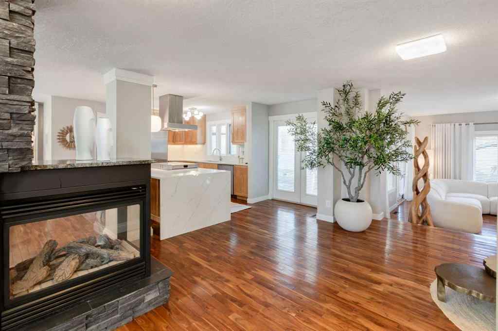 MLS® A2256866 - 38 Lissington Drive SW in North Glenmore Park Calgary, Residential