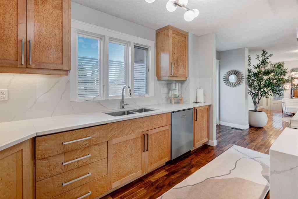 MLS® A2256866 - 38 Lissington Drive SW in North Glenmore Park Calgary, Residential