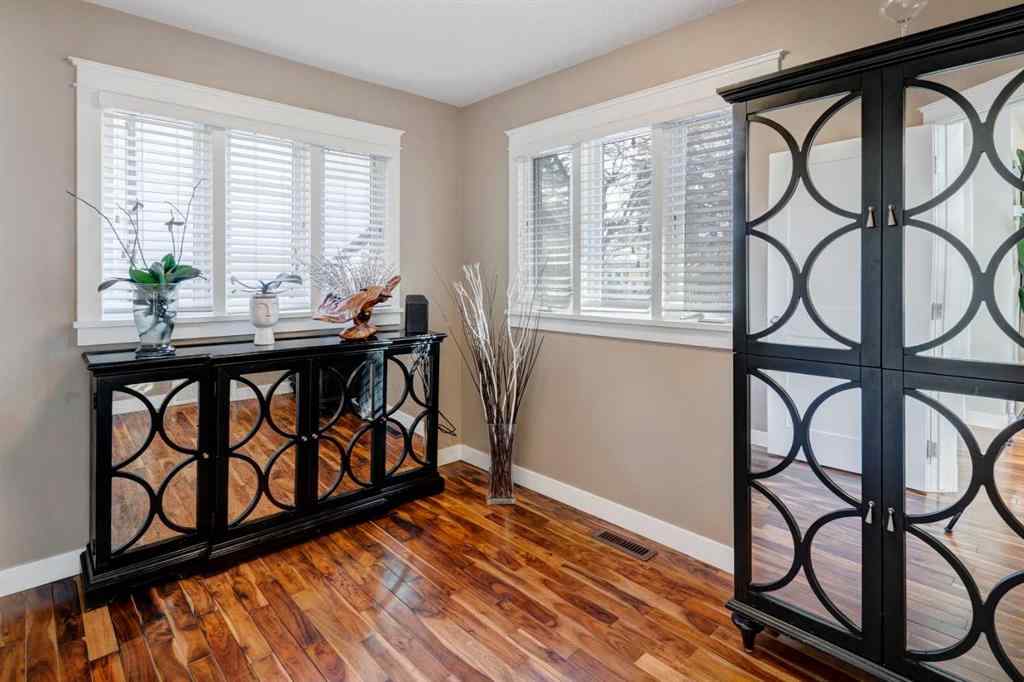 MLS® A2256866 - 38 Lissington Drive SW in North Glenmore Park Calgary, Residential